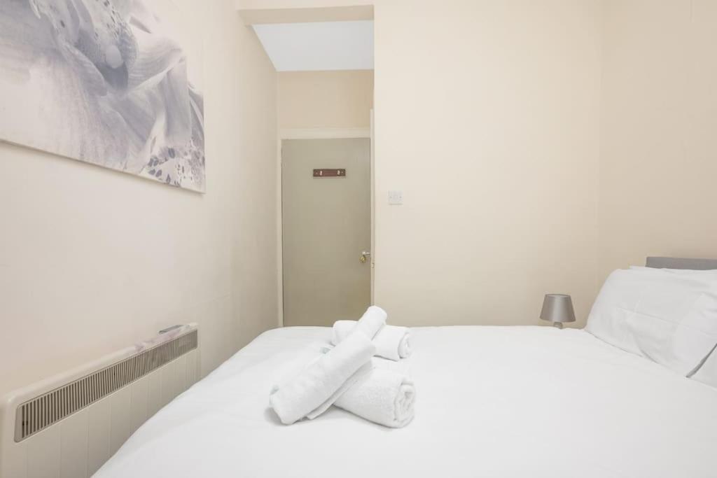 Two Bedroom Apartment-Central Edinburgh-Old Town-Licensed Ngoại thất bức ảnh